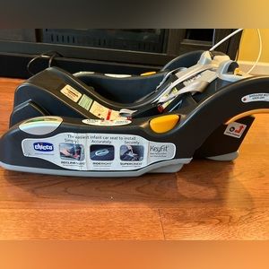 Chicco keyfit 30 car seat base